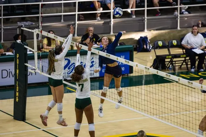 Patriots Roll Over Cougars in Four Sets