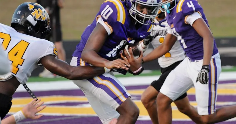 Panthers jump ahead early, blast Dragons 37-21