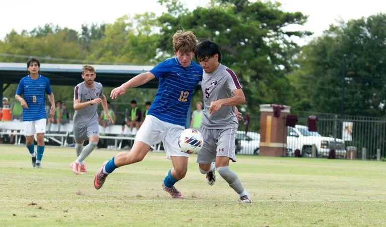 Chalker Nets First Career Goal as Men's Soccer Win Second Straight