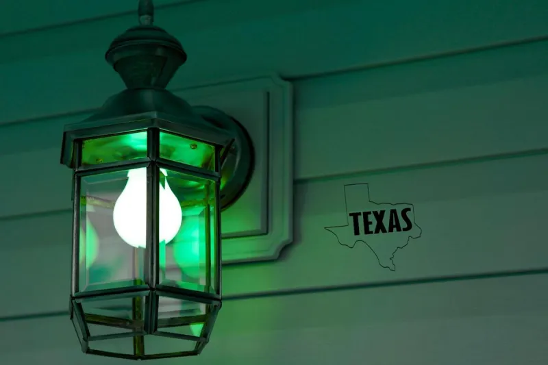 Why More Texas Homes Are Displaying Green Porch Lights