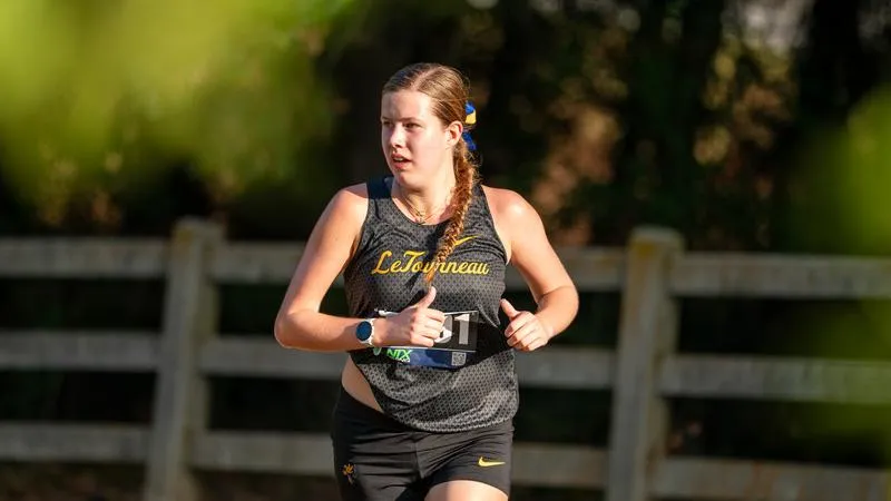 Women's Cross Country Opens 2026 Season