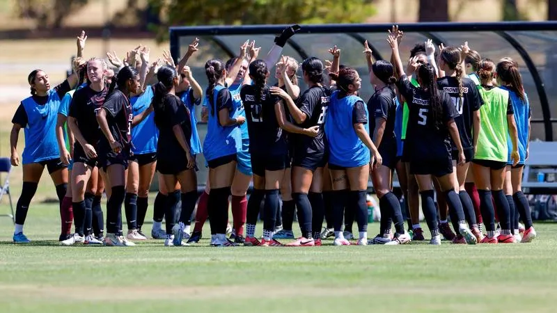 PIONEERS RISE TO NO. 15 AHEAD OF CONFERENCE PLAY