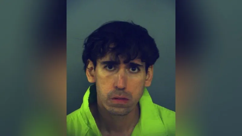 El Paso educator arrested, accused of sexually assaulting 14-year-old he met on dating app