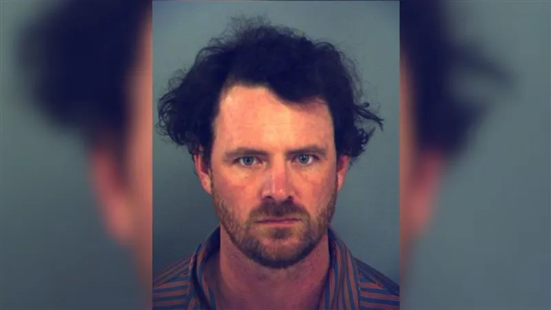 El Paso man indicted; accused of trying to run over a bike cop during traffic stop