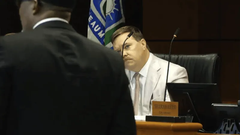 Beaumont City Council votes 4-3 to keep mayor, council pay and allowances