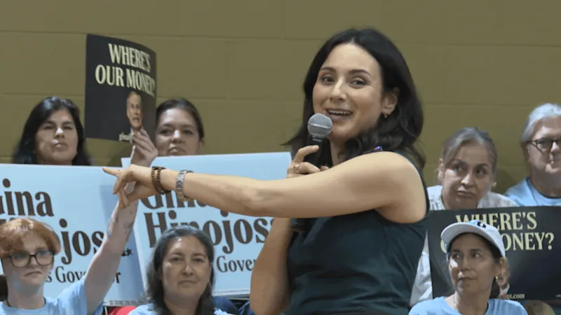 Gina Hinojosa campaigns in San Antonio, proposes $1,500 rainy-day rebates to ease costs