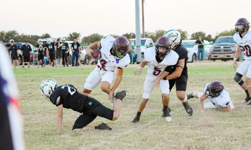 Nocona beats Archer City; Fburg, Gburg also win