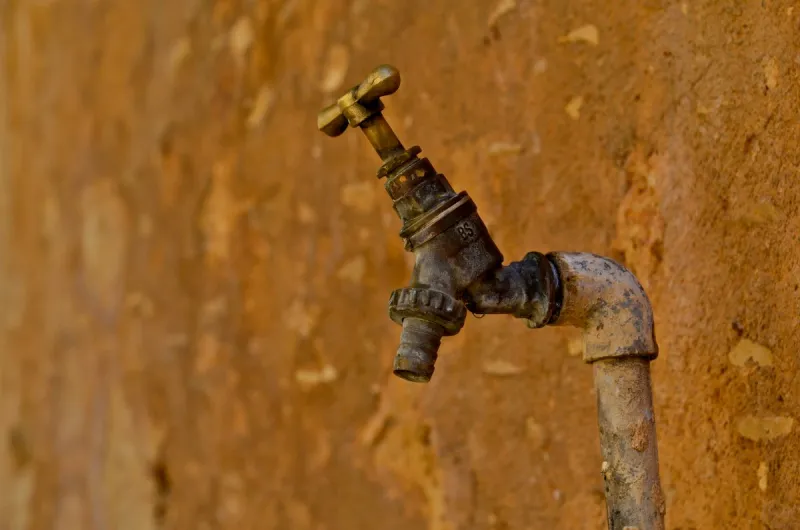 Why Is Brown Water Coming From Faucets in Edgewood?