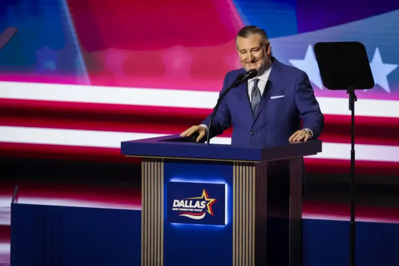 Top Texas Republicans target Islam in GOP midterm convention speeches