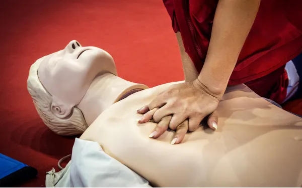 Why Hands-On CPR Training Fits So Many Fort Worth Workplaces