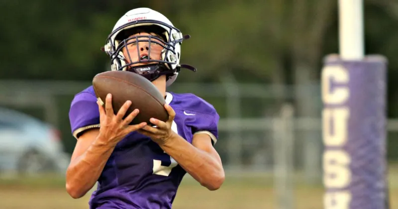 Cushing stifles Evadale, 46-19