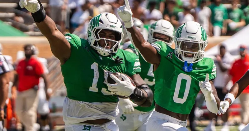 UNT rolls to win over UNLV as Mean Green make statement in Neal Brown's home debut