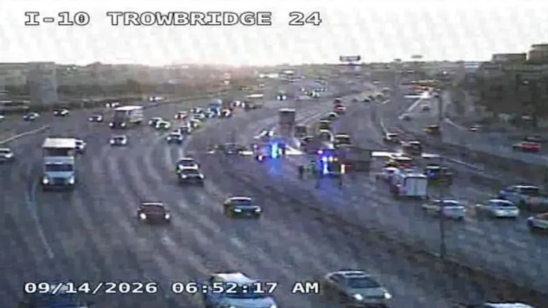 El Paso Fire responds to vehicle fire on I-10 eastbound at Geronimo