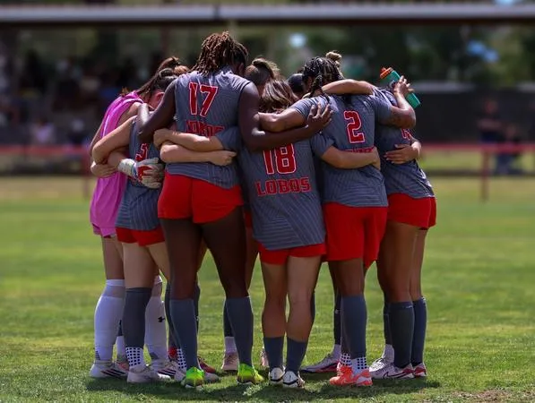 Lobos Set For A Pair Of LSC Games