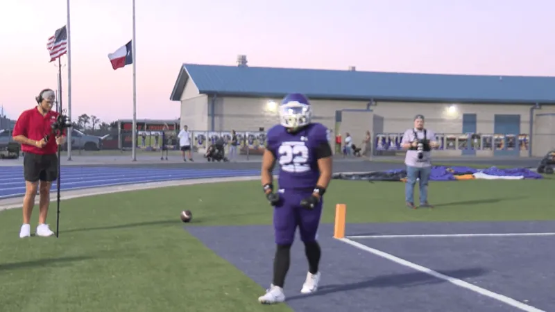 Homecoming win: Early Longhorns beat Ballinger Bearcats 34-0