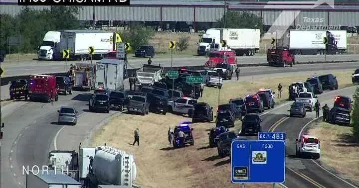 Fatal police chase with murder suspect causes I-35 backup in Denton