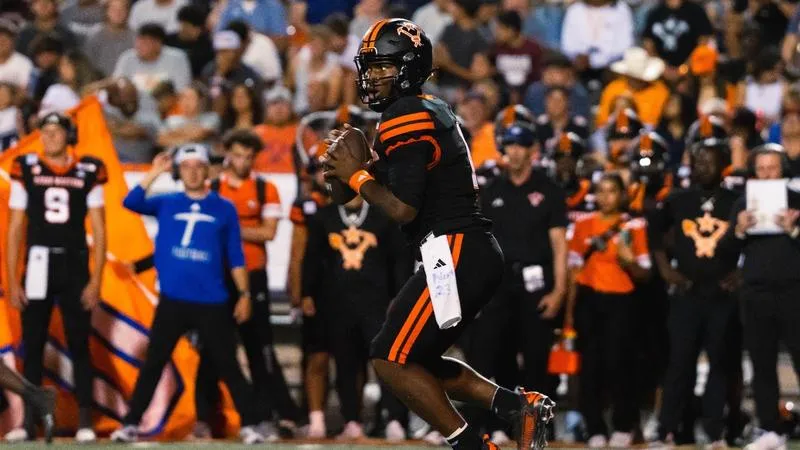 UTEP's Colson Jr. Earns Earl Campbell Tyler Rose Award Honorable Mention for Week 2 Performance