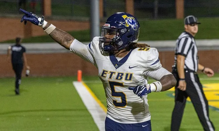 AWARD | FB | ETBU's Woodard Given Two ASC Weekly Awards; Named to D3football.com Team of the Week