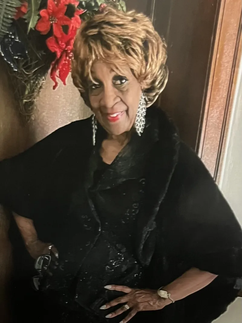 Aida R. Gibson, CEO of The Fashion Connection, Serves as Role Model for DeSoto Women