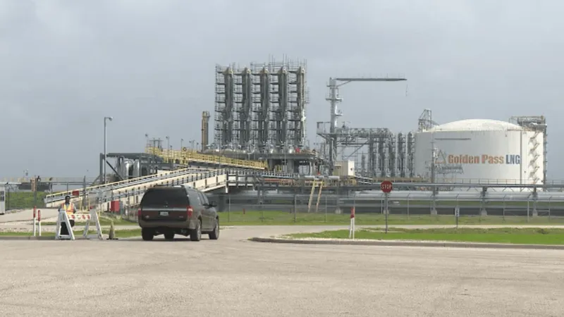EMS transports a number of people from LNG plant with potential food poisoning symptoms