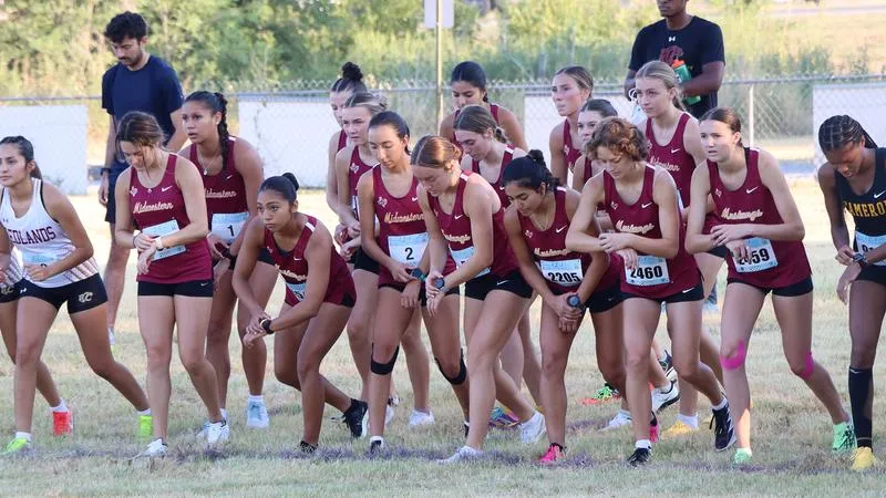 Cross Country Hosts Mustang Derby on Thursday Morning at Lake Wichita Park