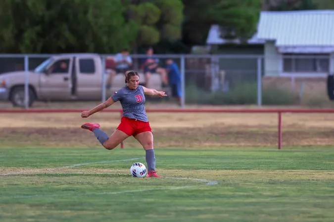 Lobos And Lady Chaps Slug It Out