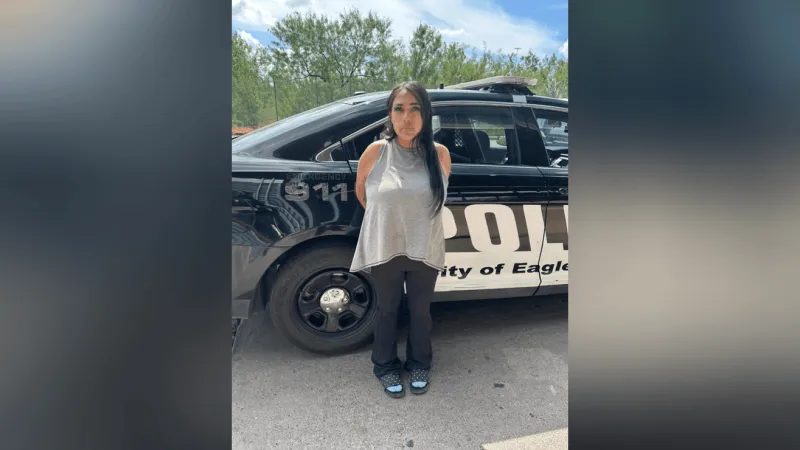 El Paso fugitive wanted in fatal crash arrested at Eagle Pass border