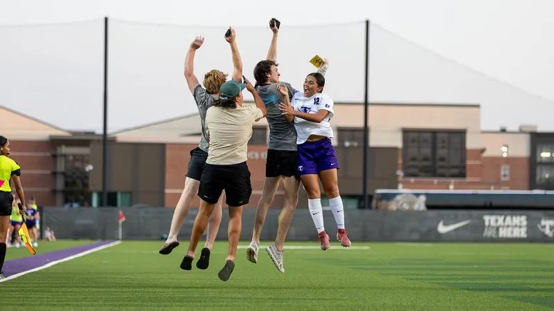 Texans beat Tigers on Greek Life Night, win 2nd straight to finish non-conference play
