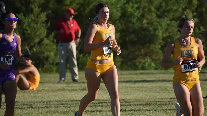 Rambelles Notch Top 10 Finish as Cross Country Competes at Texas Tech Open