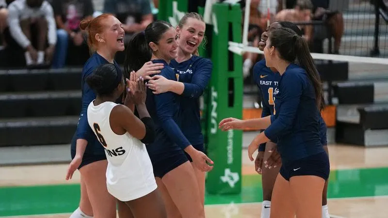 Lion Volleyball falls short against Tarleton in four
