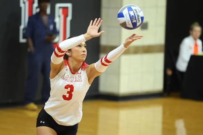 Gonzalez reaches 2,000 assists as Lamar opens Invitational