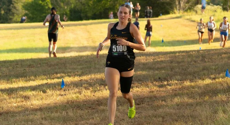 Personal Records Abundant for Women's Cross Country at Lois Davis Invitational