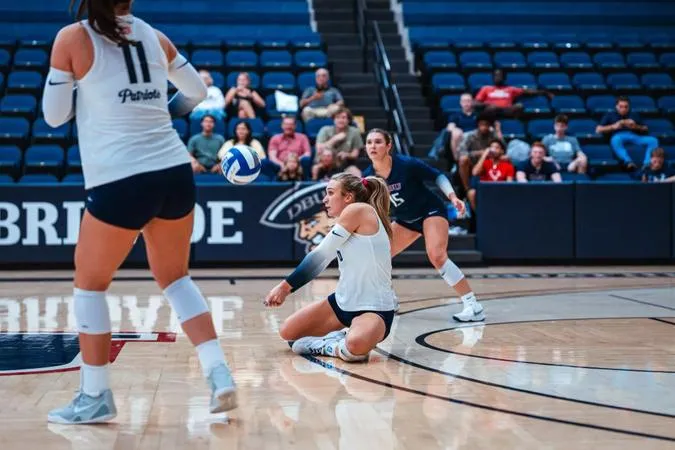 Patriots Sweep Texas Woman's and Claim Sixth Consecutive Victory