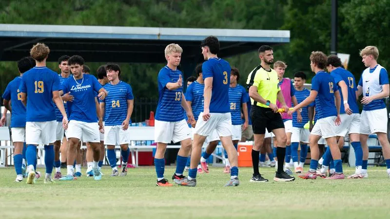 Men's Soccer Drops Road Game to Red-Hot Lynx