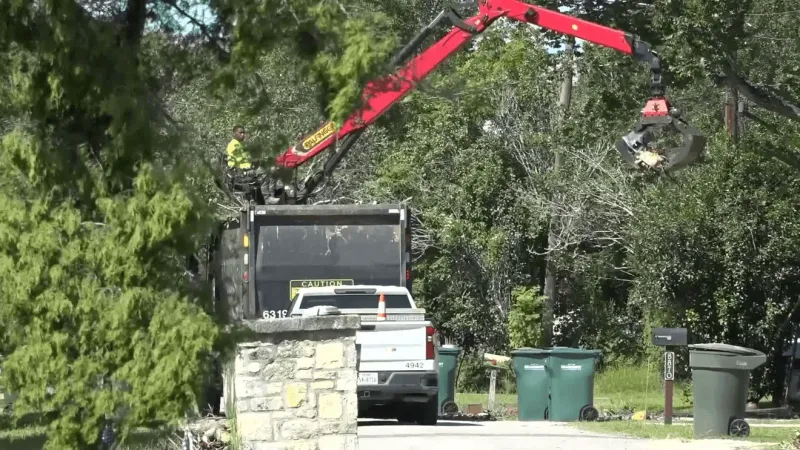 Beaumont hauls 2,000+ tons of debris after Edouard; cleanup to last at least 2 more weeks