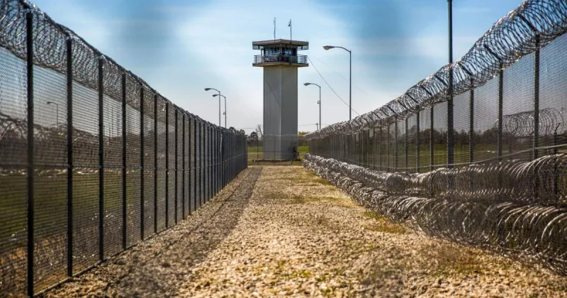 Federal judge orders Texas to air condition all prisons by the end of 2029