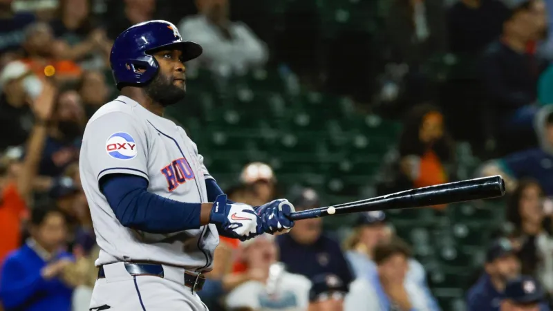 Alvarez hits 41st homer and drives in 3 as Astros blank Mariners 7-...