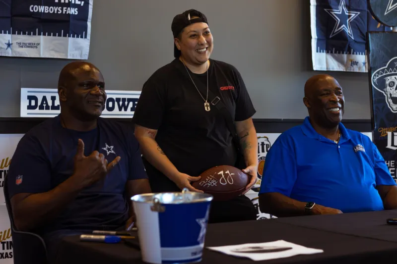 Former Cowboys Tim Tolbert and Jim Jeffcoat return to El Paso