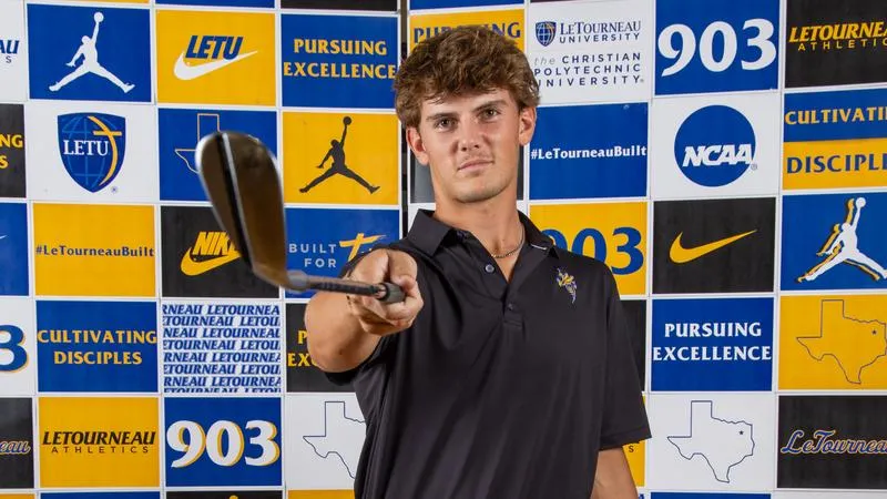 Druyvesteyn Earns SCAC Golfer of the Week