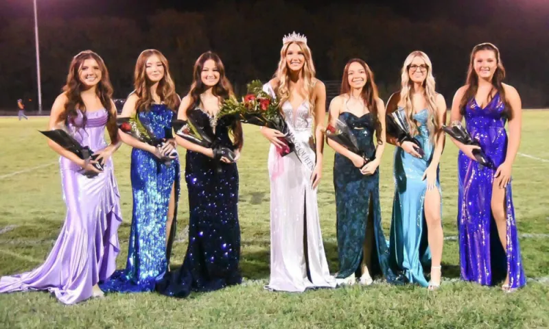Panthers crown homecoming royals