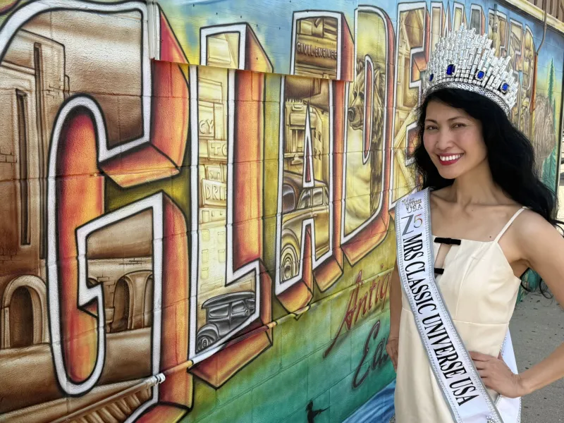 Gladewater welcomes home Mrs. Classic Universe
