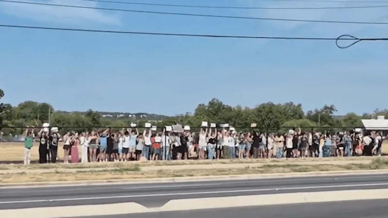 Lamar Middle School students walk out to protest ICE after Austin shooting