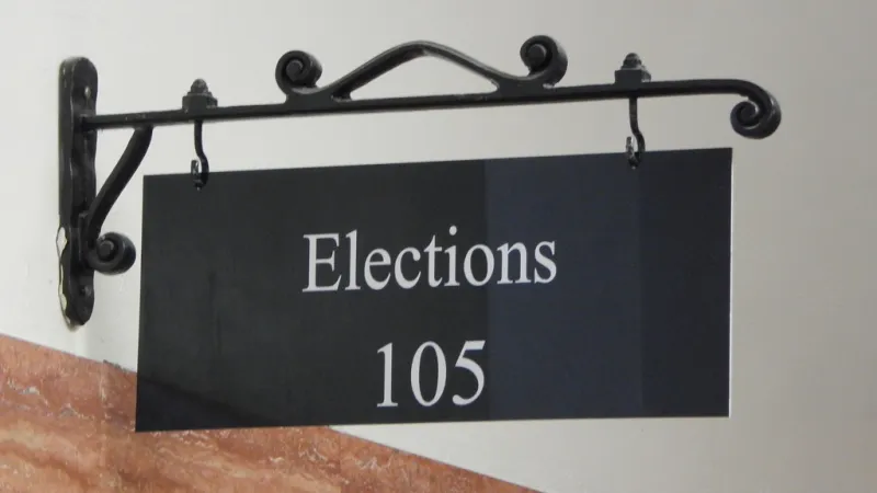 STATE ERROR CAUSES BACKLOG OF VOTER REGISTRATION RECORDS FOR WASHINGTON CO. ELECTIONS OFFICE