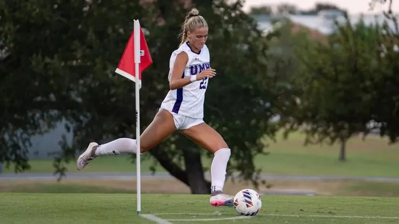 Women's Soccer wins conference opener on the road