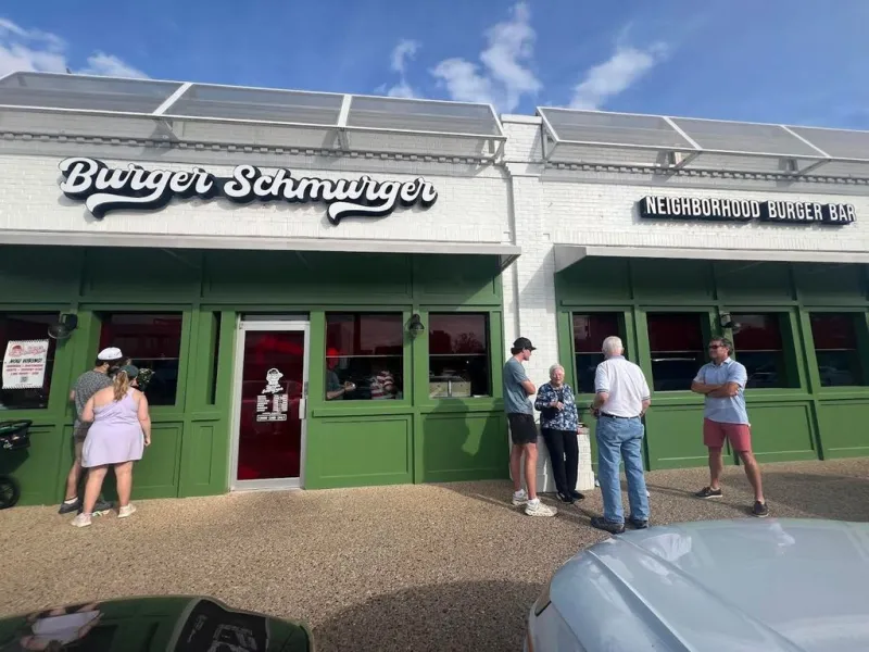 Burger Schmurger Celebrates Milestone With Giveaways