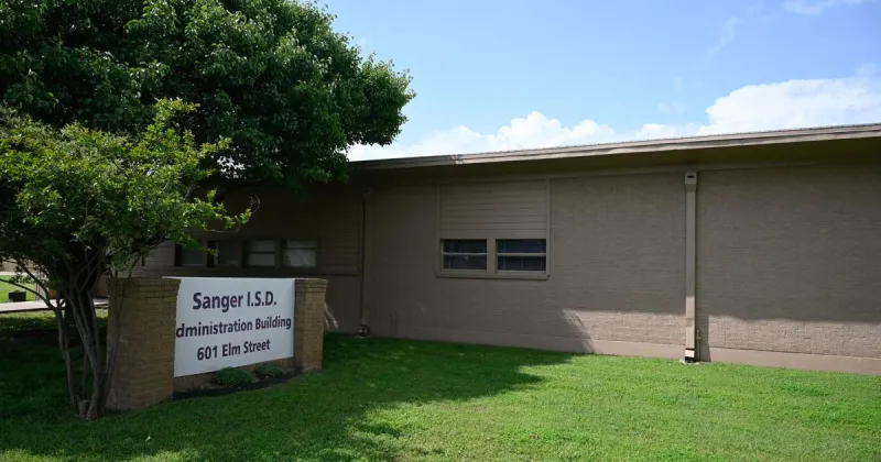 13-year-old student dies in Sanger ISD school bus crash
