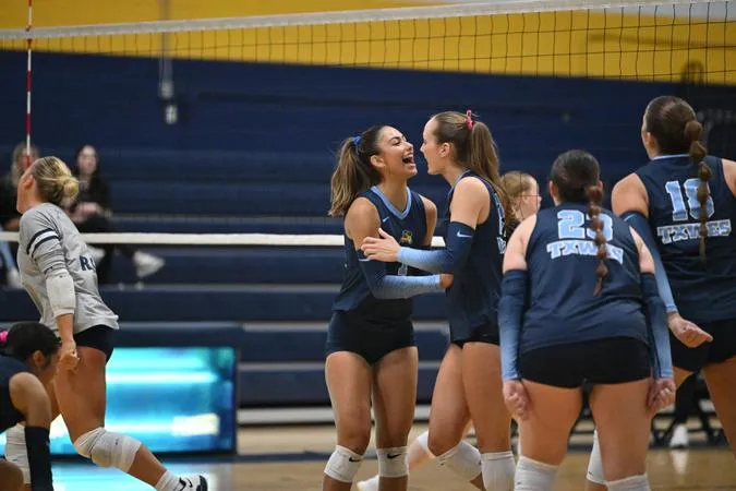 VB: Rams Dominate in Kansas
