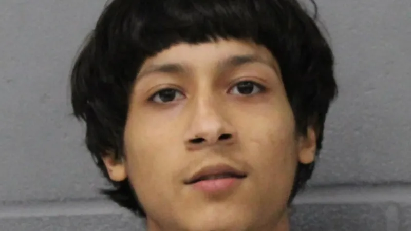 17-year-old arrested, charged with murder in East Austin apartment shooting
