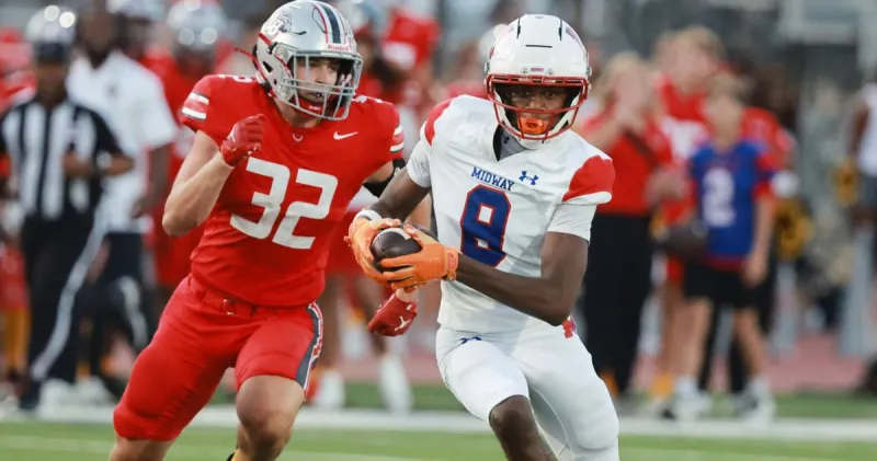 Midway Panthers derail Lake Belton's hopes of a shootout with bruising 58-22 blowout