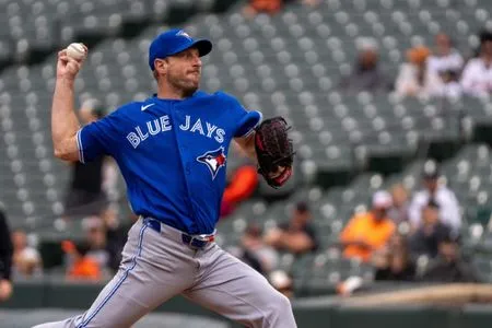Blue Jays' Max Scherzer to ponder decision on 2027 in offseason
